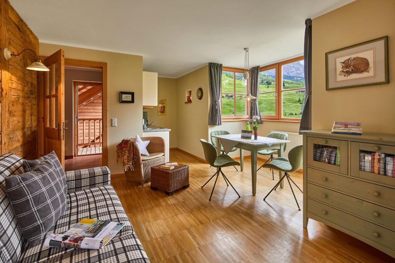 Appartamenti La Sajun&Les Viles La Villa  Esterno foto